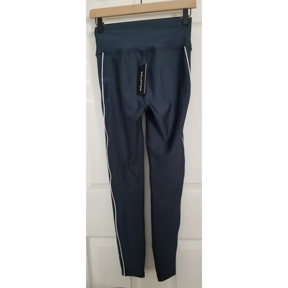 Peloton Show up Tuxedo stripe leggings - Picture 5 of 7